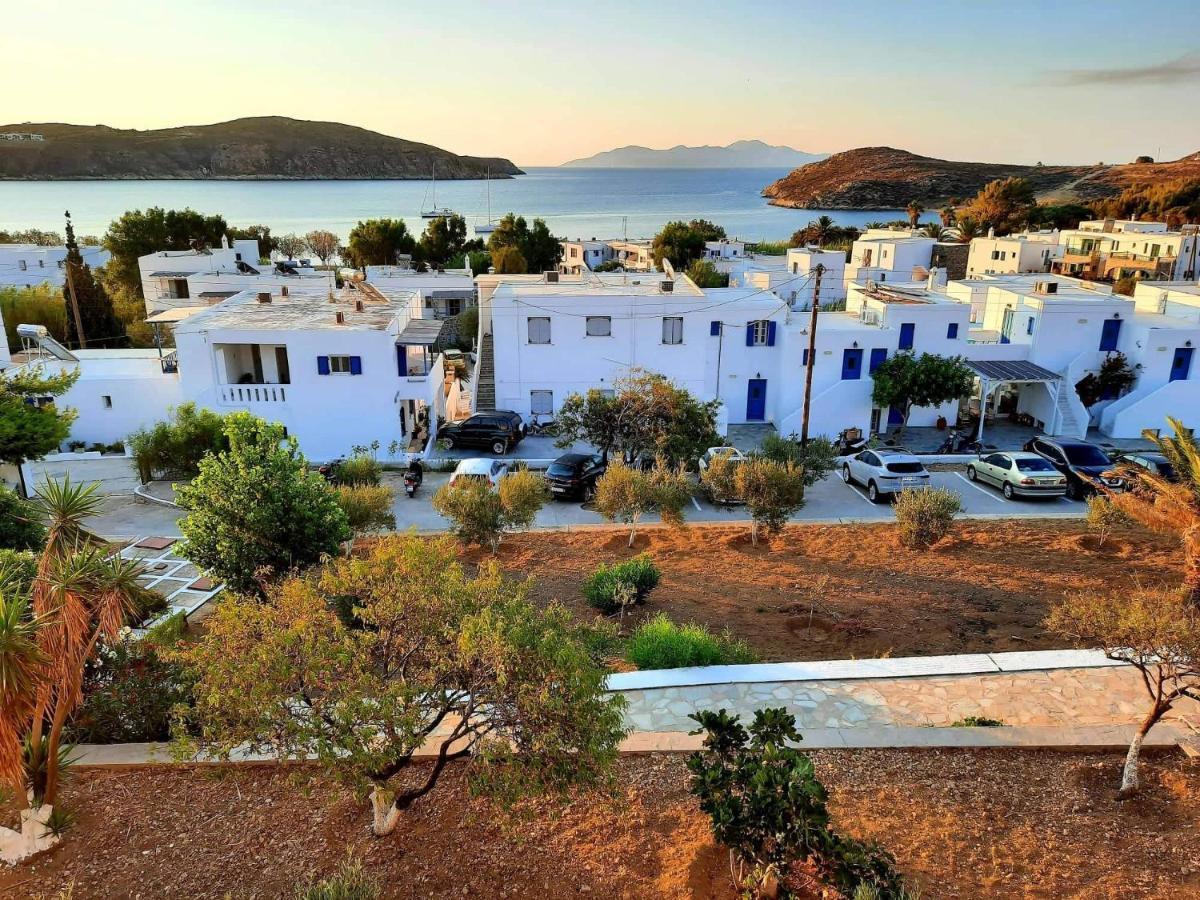 Medusa Accommodation Livadakia Екстериор снимка