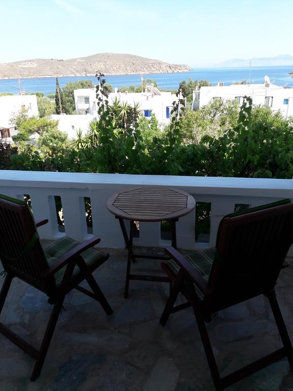 Medusa Accommodation Livadakia Екстериор снимка