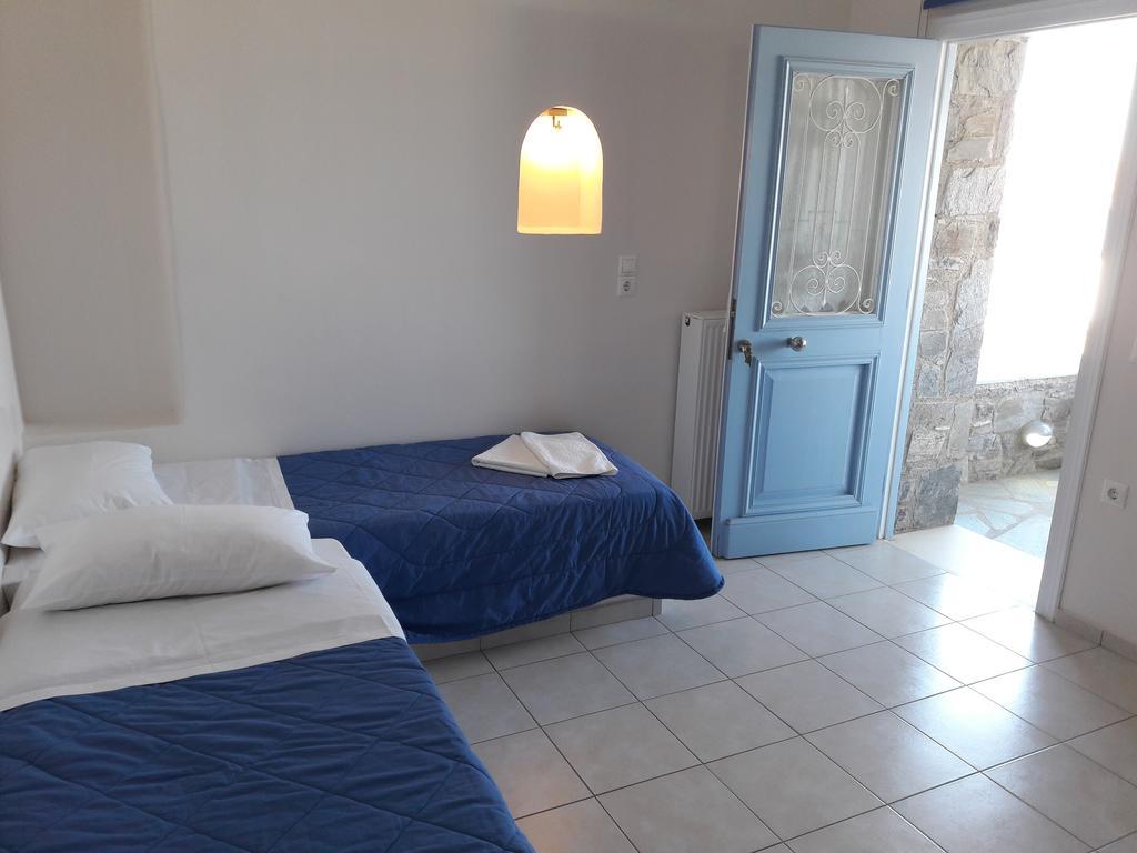 Medusa Accommodation Livadakia Екстериор снимка